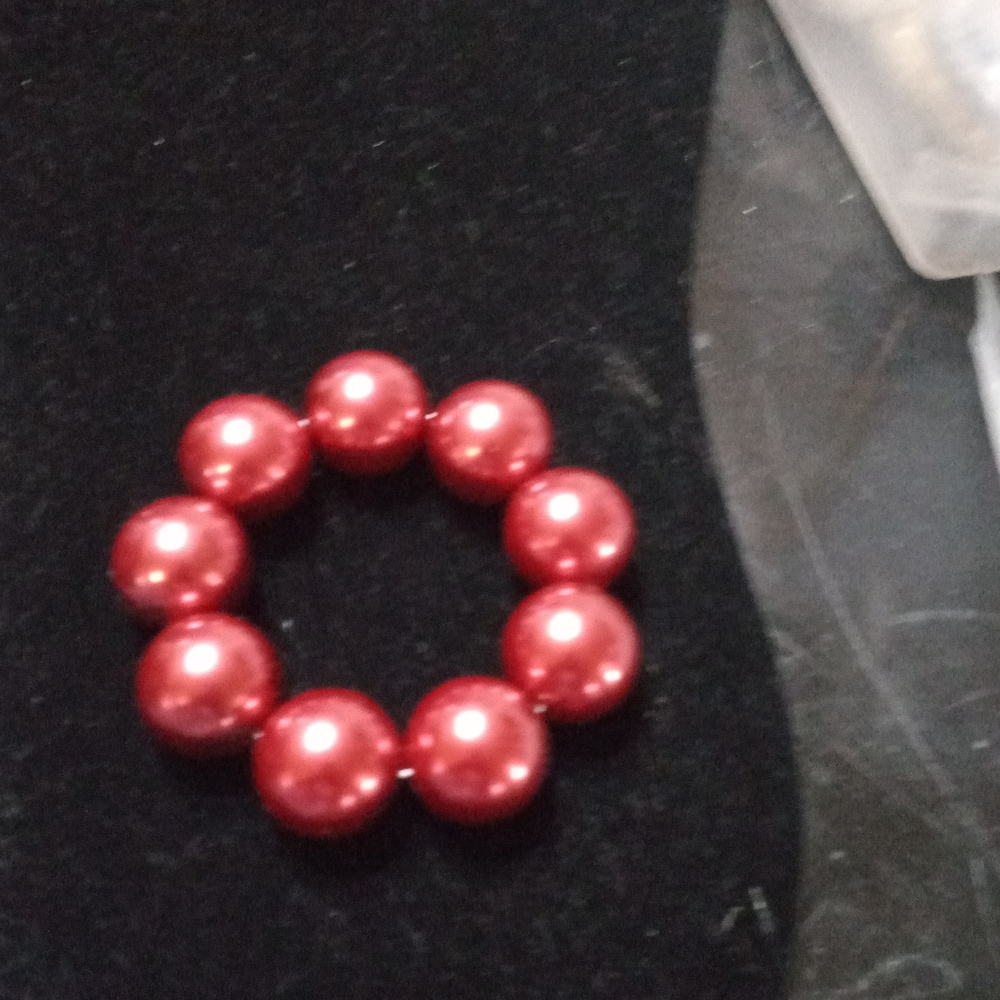 Elegant Red Beaded Bracelet.NWOT